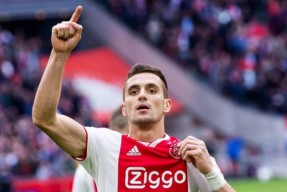 亚博体育官方-转会期中超传出新动向，阿贾克斯防线松动，管理层表态——目标明确，纪律约束更严格